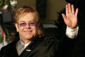 Элтон Джон не обижается на телефонные розыгрыши