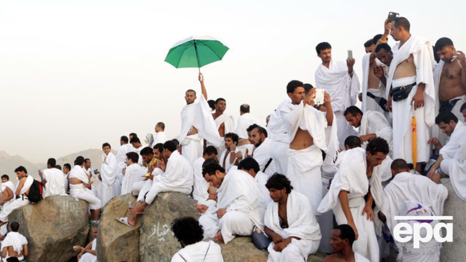 Саудовская Аравия пересмотрит планы по массовому совершению хаджа во время Курбан-байрама