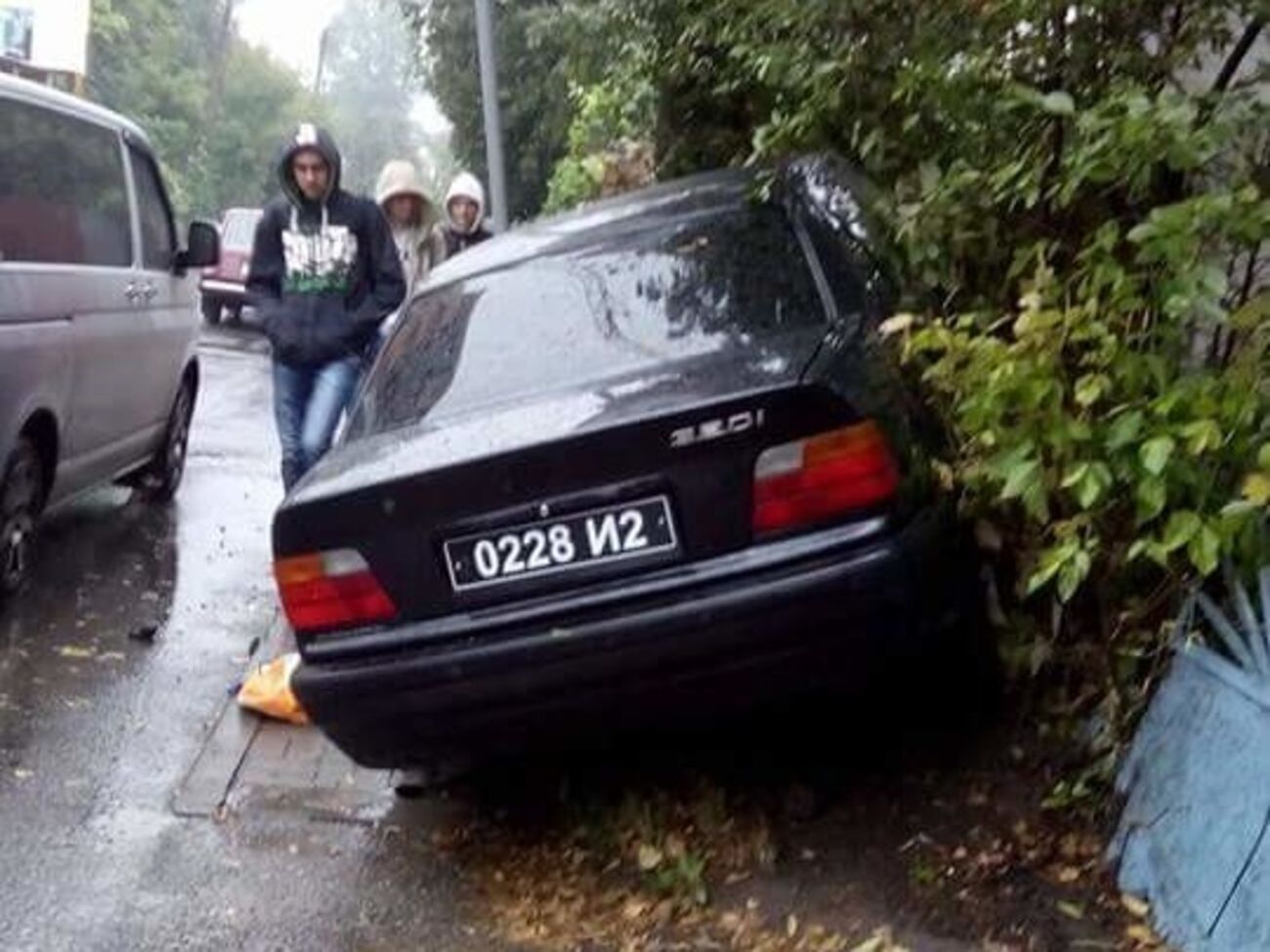Автомобиль, на котором, предположительно, скрылись убийцы с места преступления