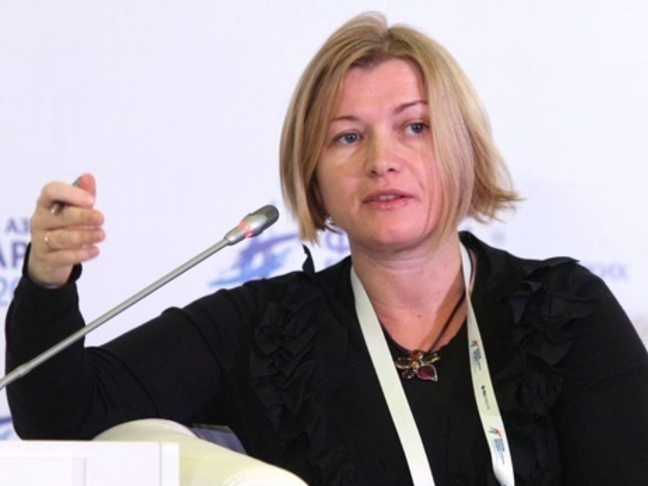 Ирина Геращенко:&nbsp;&nbsp;Уже несколько месяцев боевики шантажируют гуманитарщиков