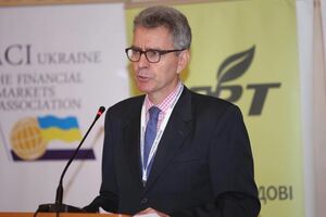 Пайетт: Несмотря на усилия украинских властей по введению политических и экономических реформ, коррупция угрожает будущему Украины