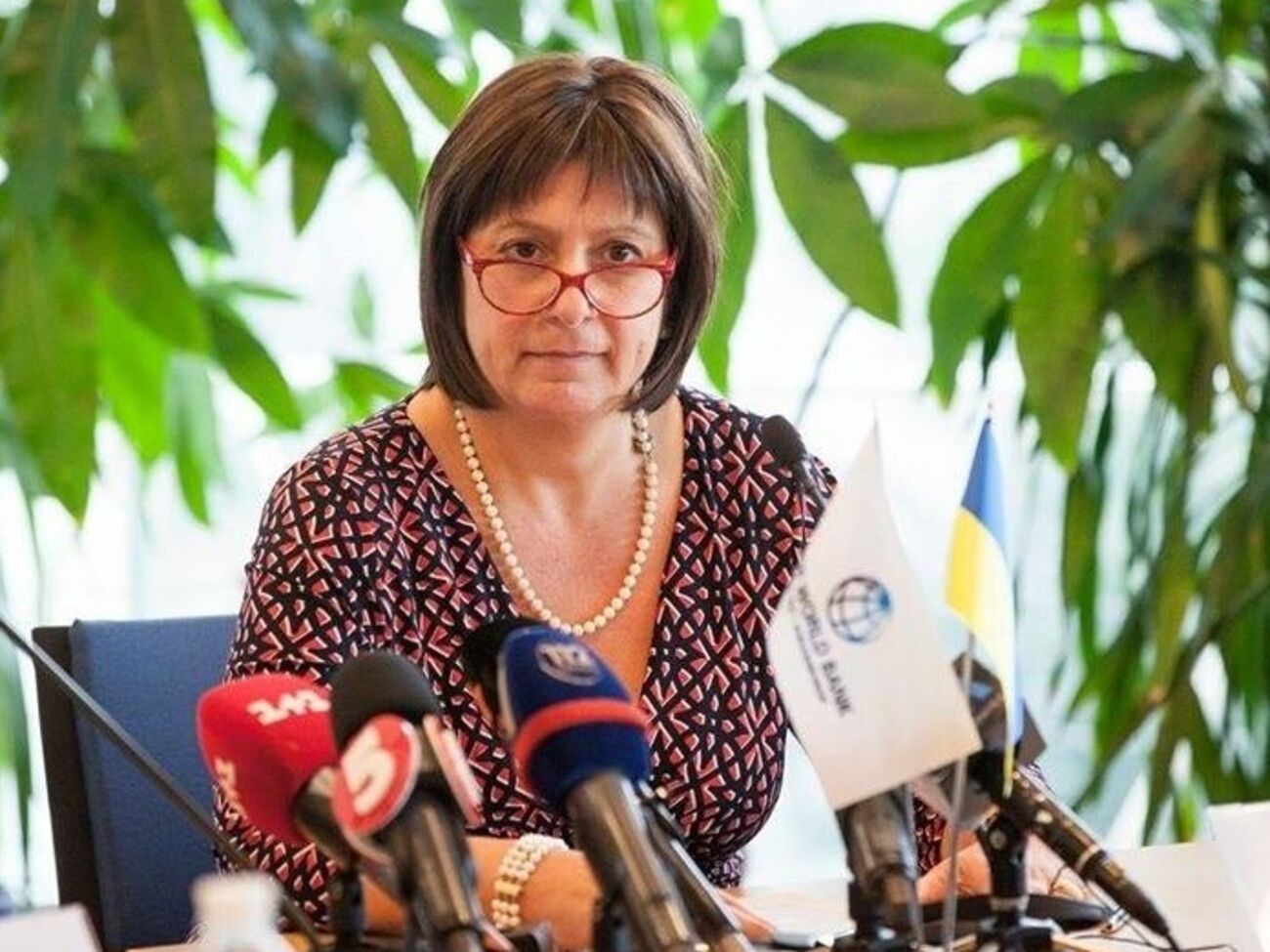 Яресько:&nbsp;Отдельные переговоры не ведутся ни с кем, потому что равенство в этом процессе очень и очень важно