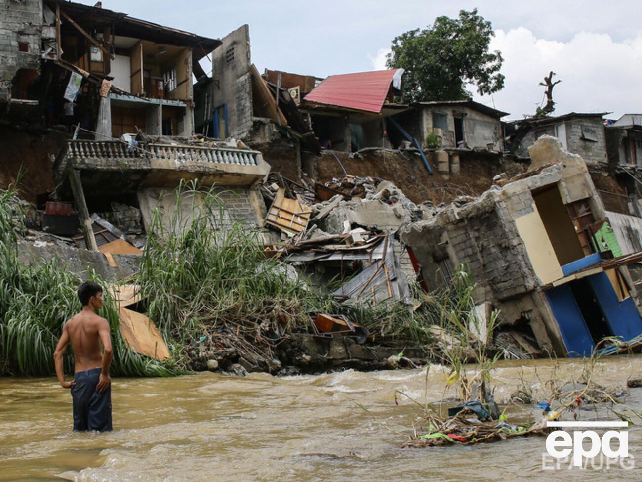 Оползни на Шри-Ланке были вызваны сильными ливнями, которые прошли 25 сентября
