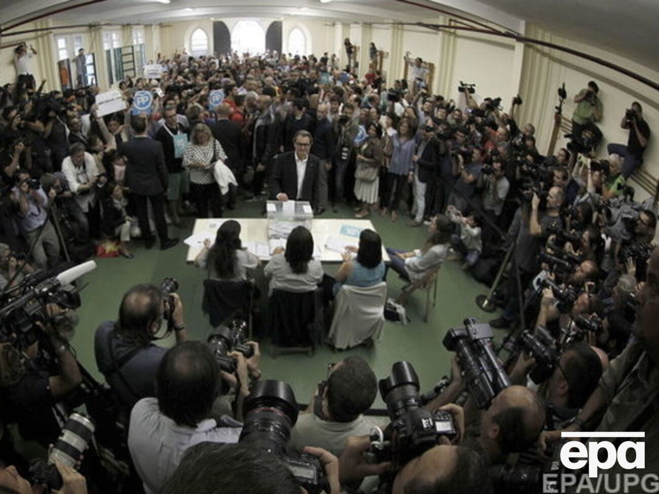 В выборах приняли участие свыше 63% от общего числа зарегистрированных избирателей