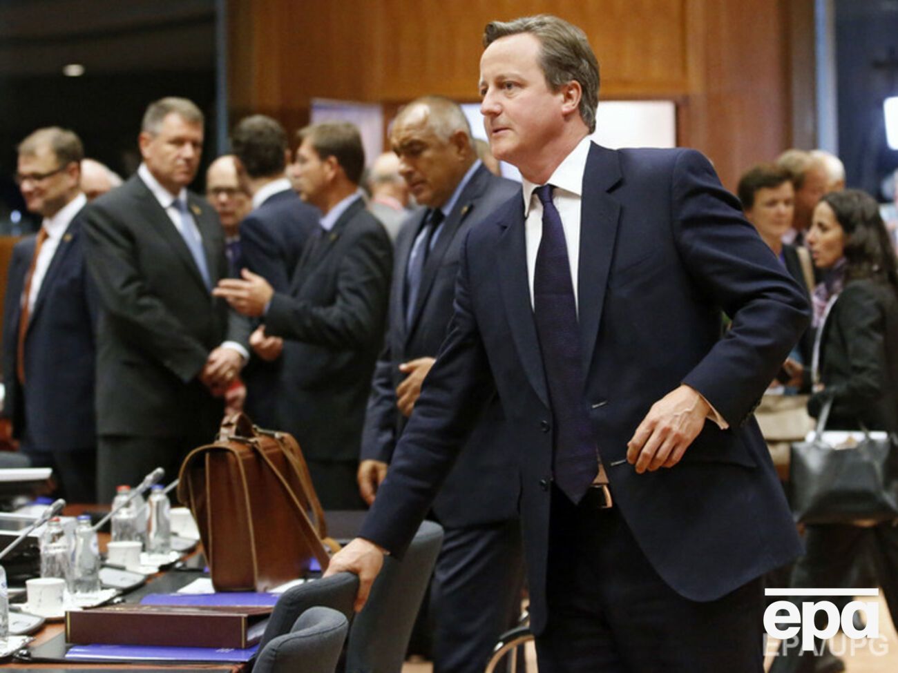 По словам представителя Кэмерона, премьер готов договариваться с Россией