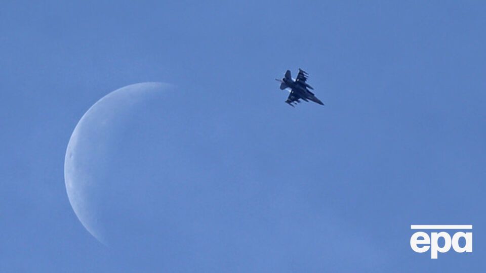 Захарова раскритиковала Францию за авиудары по боевикам ИГИЛ