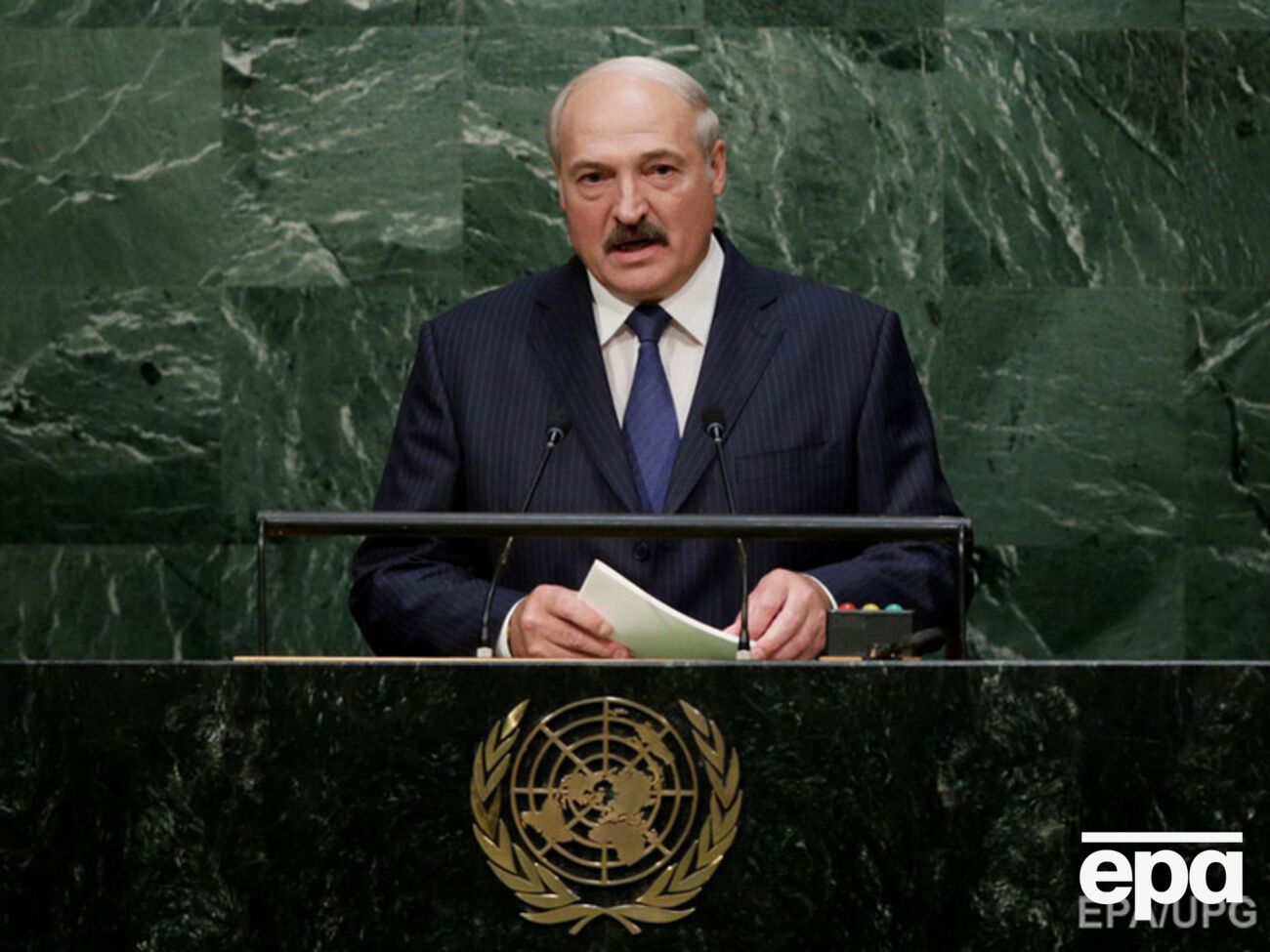 Лукашенко призвал остановить конфликт на востоке Украины