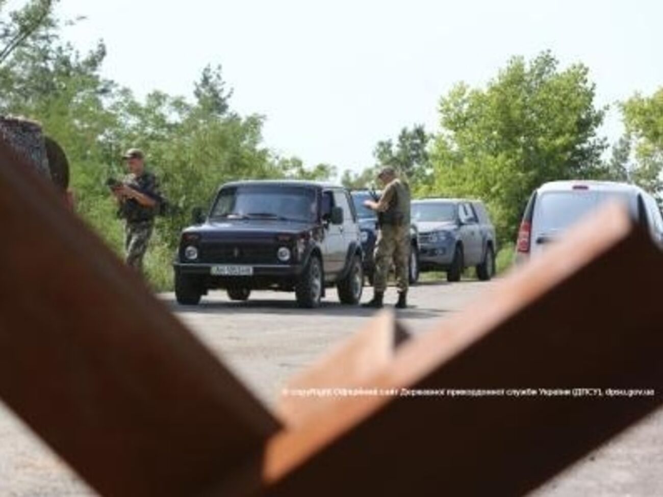 Нарушитель отказался предъявить пограничникам документы и попытался скрыться