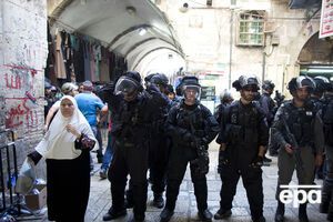 Палестинцы атаковали полицейских