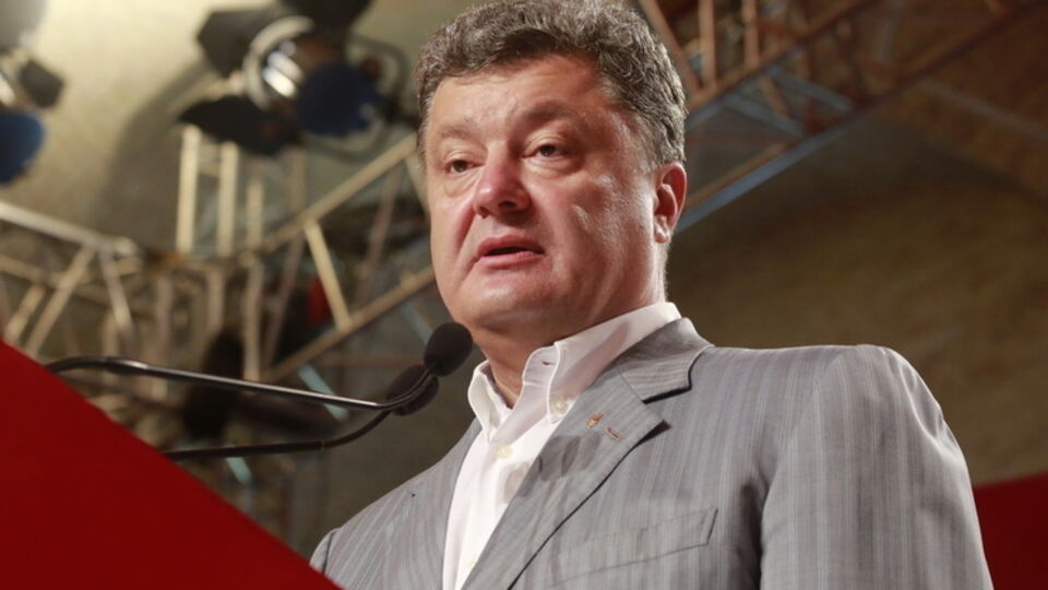 Порошенко подчеркнул, что Украина и ее американские и европейские союзники должны быть тверды с Россией