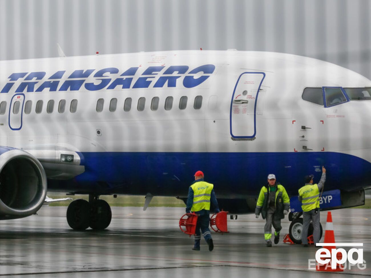 Ряд российских авиакомпаний подпали под санкции Киева