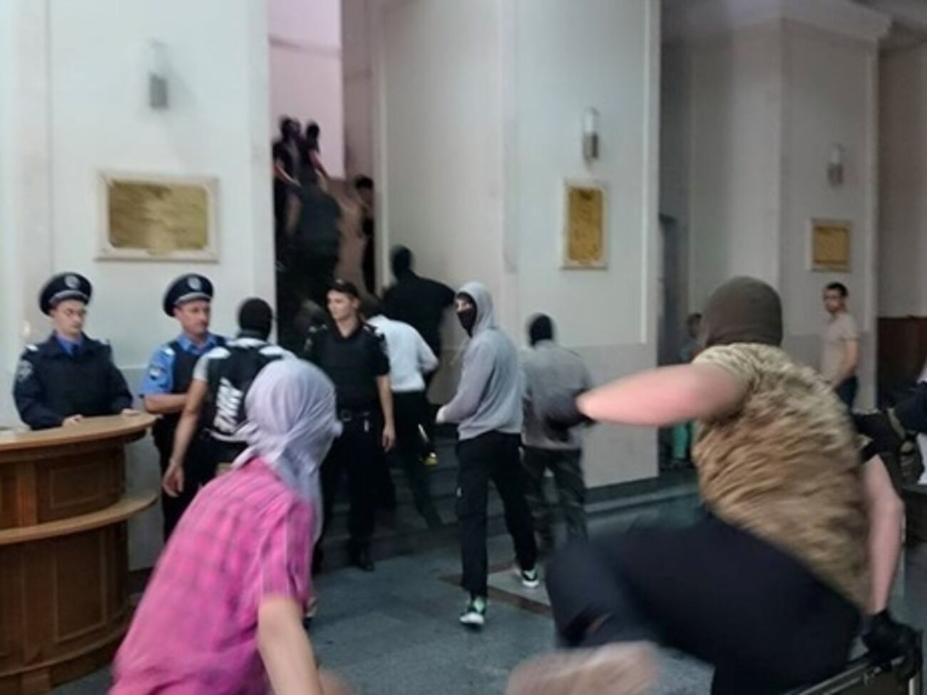 Милиция задержала одного подозреваемого