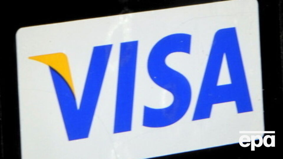 Visa прекратит гарантированное обслуживание карточек российских банков с 1 октября