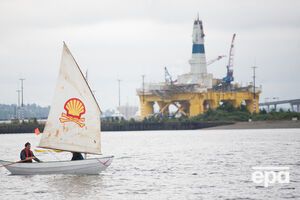 Экологи были против бурения скважин в Арктике