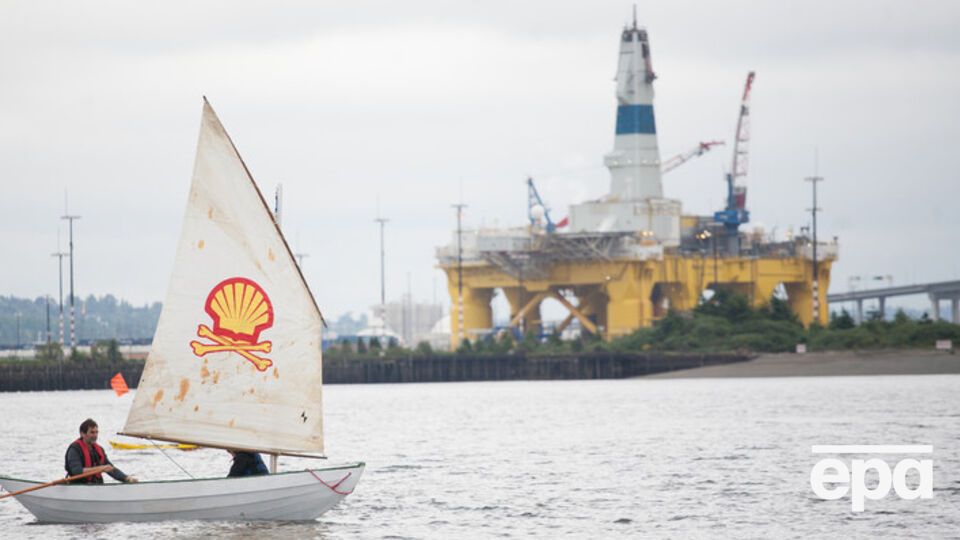 Экологи были против бурения скважин в Арктике