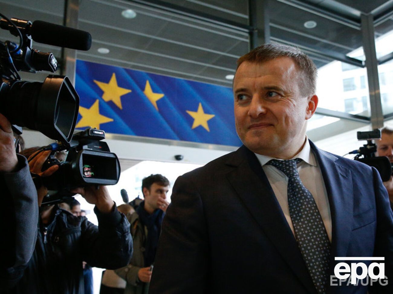 Договор между Украиной, ЕС и РФ только парафирован, но не подписан