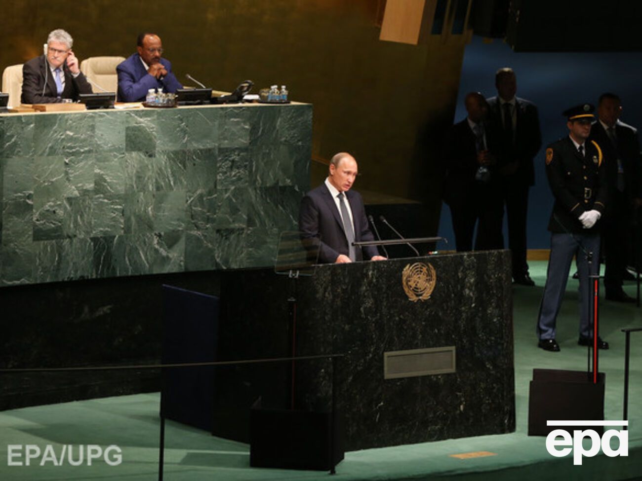 Путин призвал "услышать Донбасс"