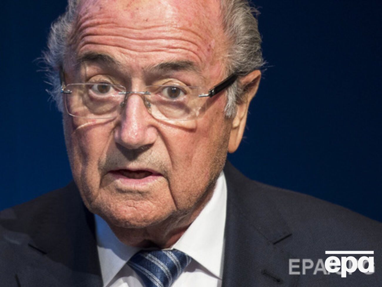 Блаттер утверждает, что сотрудничает с властями Швейцарии