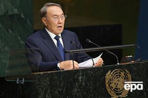 Назарбаев призвал урегулировать кризис в Украине