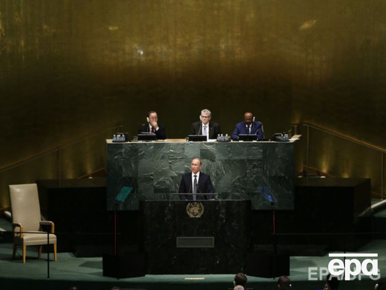 В соцсетях высмеяли падение рубля и Facebook во время речи Путина в ООН