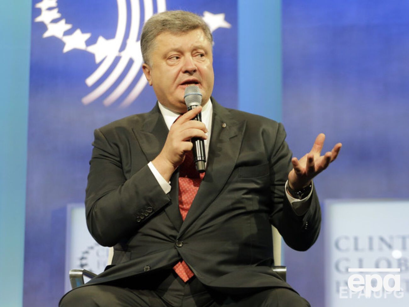 Порошенко заявил, что РФ не выполняет Минские соглашения