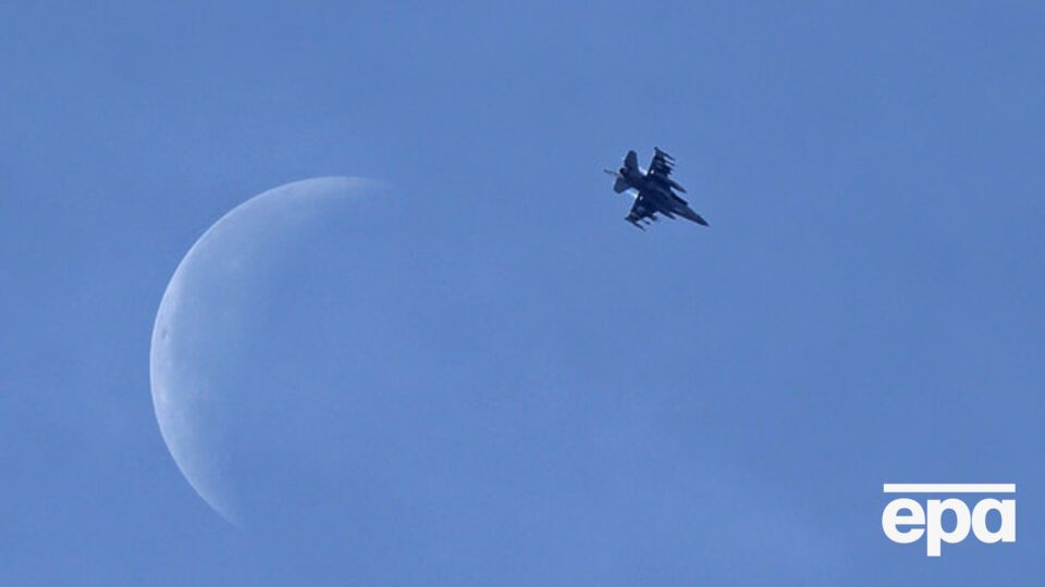 США и Россия будут координировать действия в Сирии во избежание "просчетов и неверных оценок", заявил спикер Пентагона