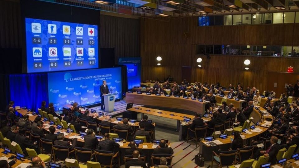 Порошенко: ООН должна решать текущие проблемы безопасности путем эффективного реформирования своих возможностей по поддержанию мира