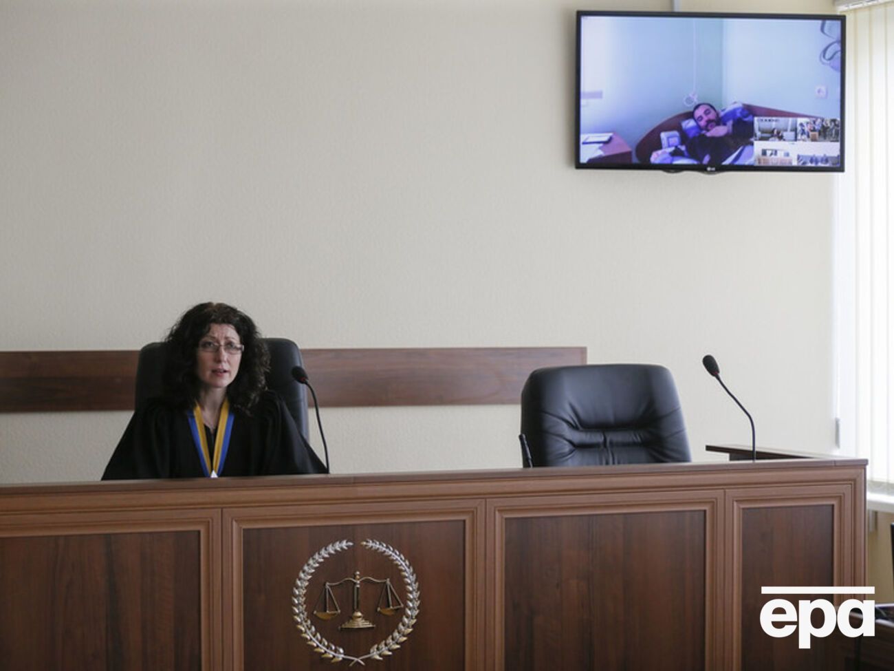 Суд продлил арест задержанных российских военных