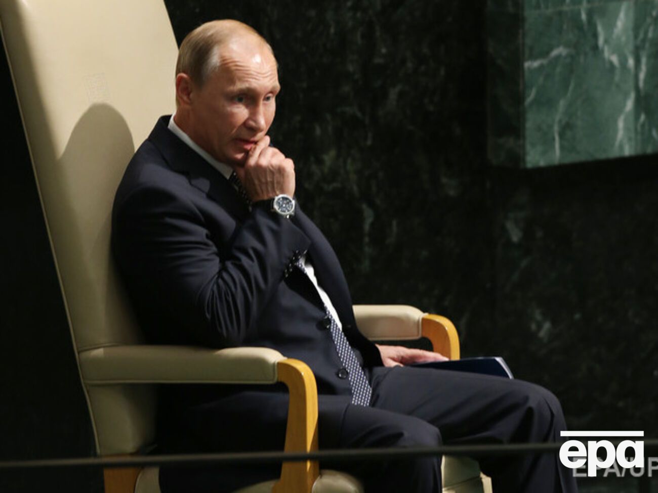 Путин &ndash; это&nbsp;человек с ментальностью гопника, нарушающий дворовые правила по нескольку раз на дню