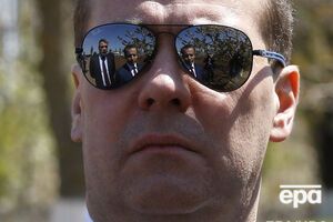 Медведев предложил ввести визы для въезда в РФ и Беларусь