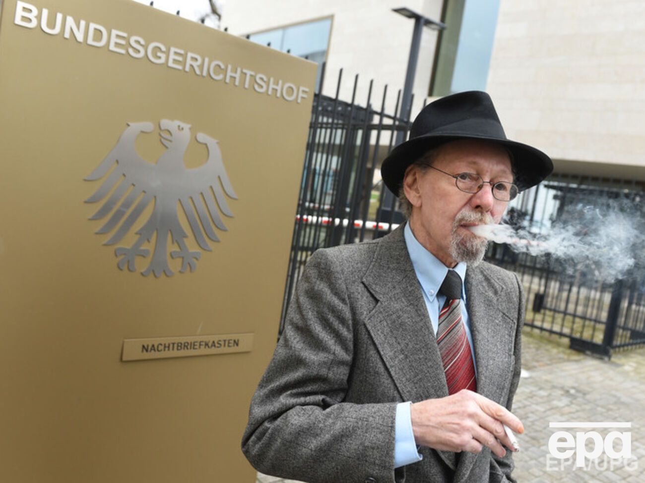 Ученые назвали курильщиков выгодной категорией населения