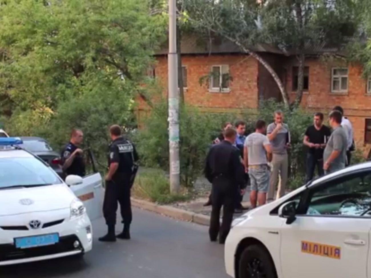 Опрос потерпевшего и свидетелей на месте ограбления позволил быстро выйти на след преступников