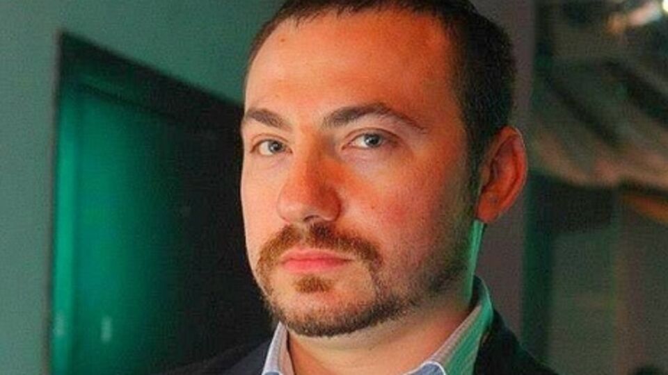 Сотник Хазин: Весь этот сыр-бор с Конституцией – маневр по отвлечению внимания. Все происходит в кулуарах