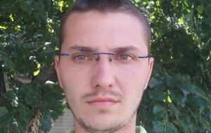 Заболотный: Если вы живете рядом с очагом горения, не стесняйтесь носить марлевую повязку