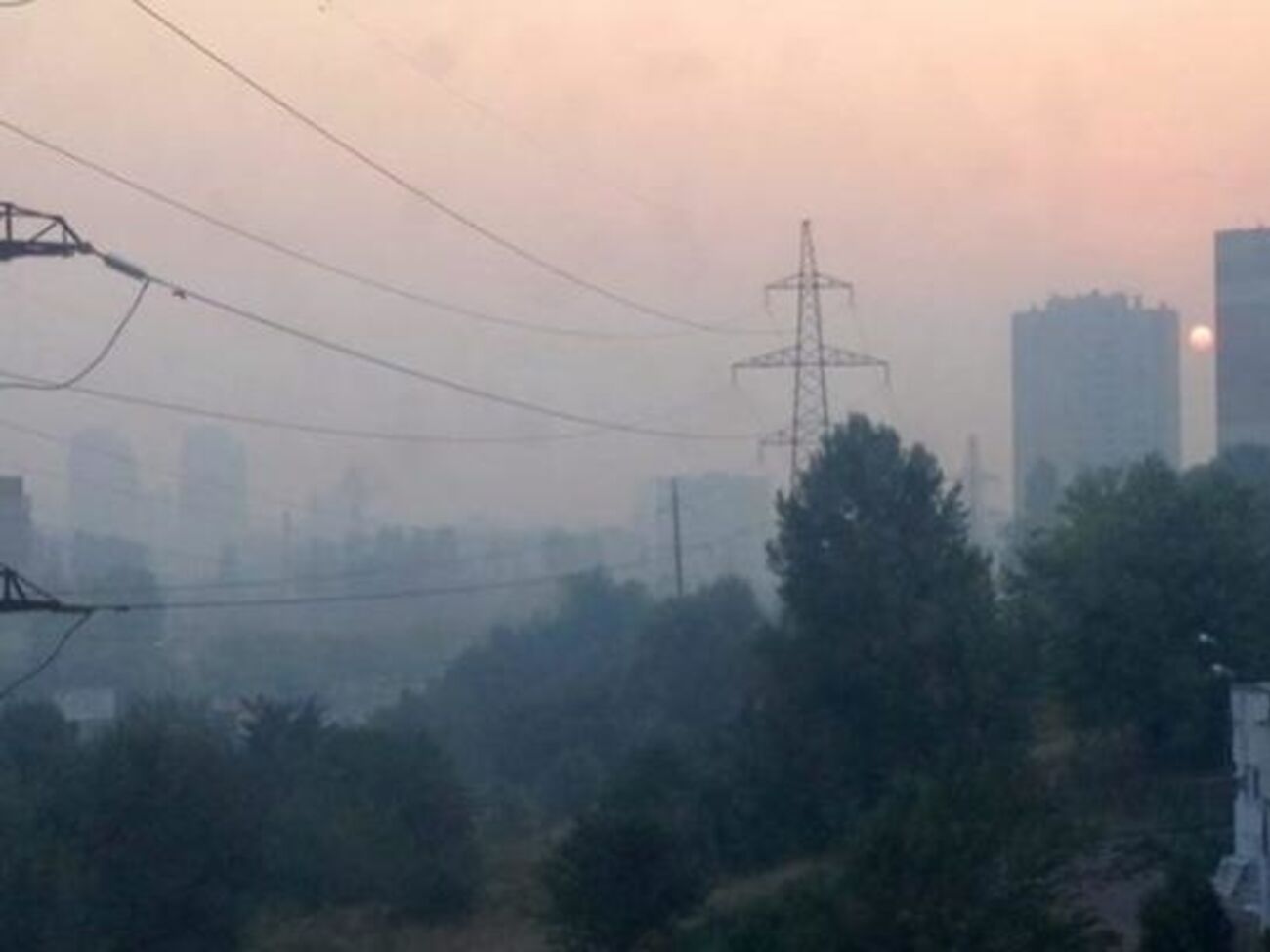 Некоторое очищение атмосферы в Киеве ожидается с переменой ветра