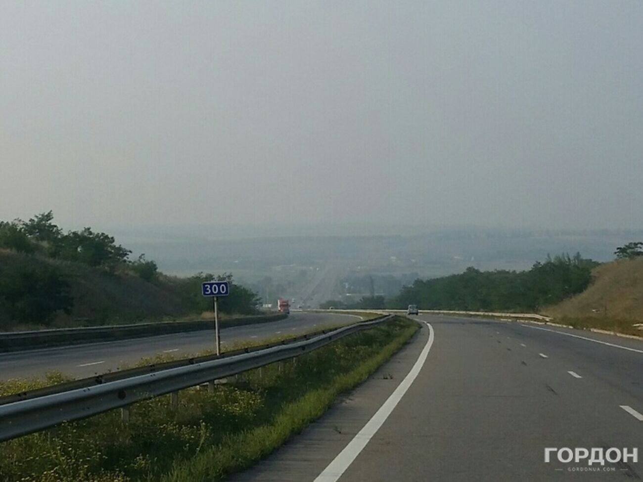 Смог от лесного пожара под Киевом распространился на 300 км в сторону Одессы. Фоторепортаж