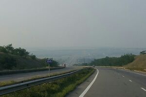 Смог от лесного пожара под Киевом распространился на 300 км в сторону Одессы. Фоторепортаж