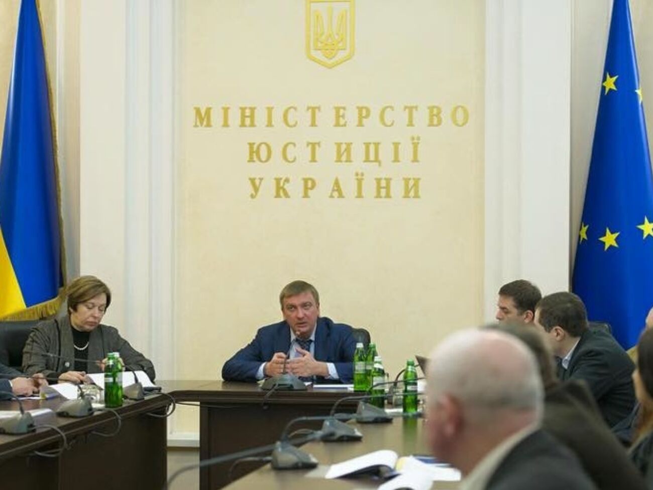 Петренко:&nbsp;У представителей местной власти было достаточно времени, чтобы раз и навсегда избавиться от горы ненужных бумажек и упростить жизнь миллионам украинцев