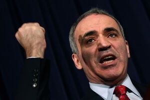 Каспаров: В Сирии Россия будет выполнять роль фитиля, поджигающего пороховую бочку, и Путина это устраивает