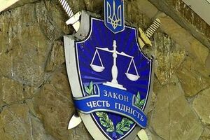 Так как обвиняемый сейчас находится на временно оккупированной территории, прокуратура приняла решение о его заочном осуждении