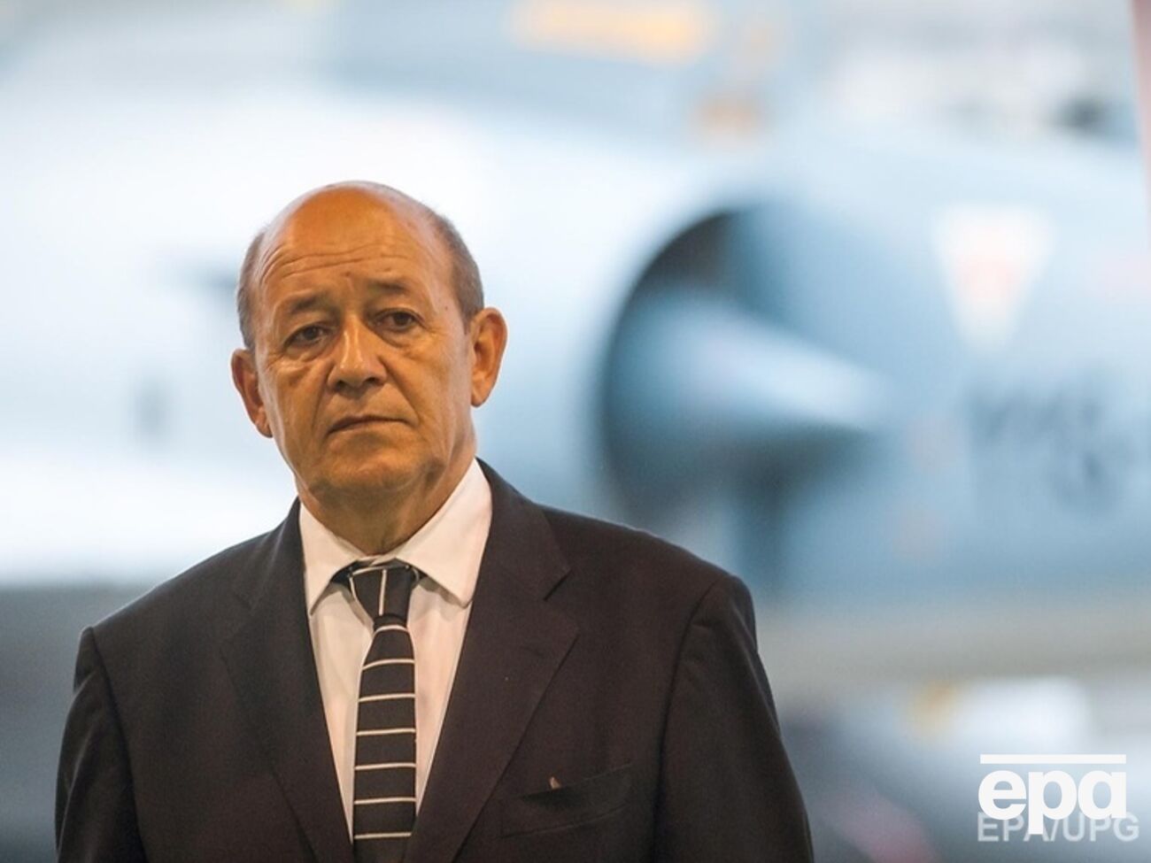 Французский министр обороны Жан-Ив Ле Дриан официально заявил, что Россия нанесла авиаудар не по боевикам ИГИЛ