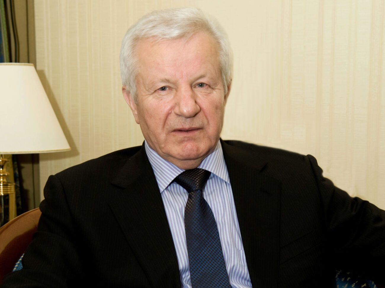 Александр Мороз: И Западу, и России выгодно, чтобы между ними было демократическое нейтральное государство. Именно потому Украине не стоит вступать в НАТО