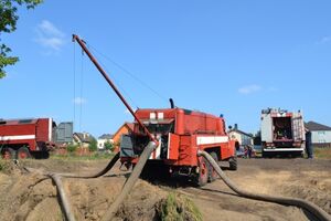 Для ликвидации возгорания залежей торфа привлечены 48 спасателей и 18 единиц пожарно-спасательной техники