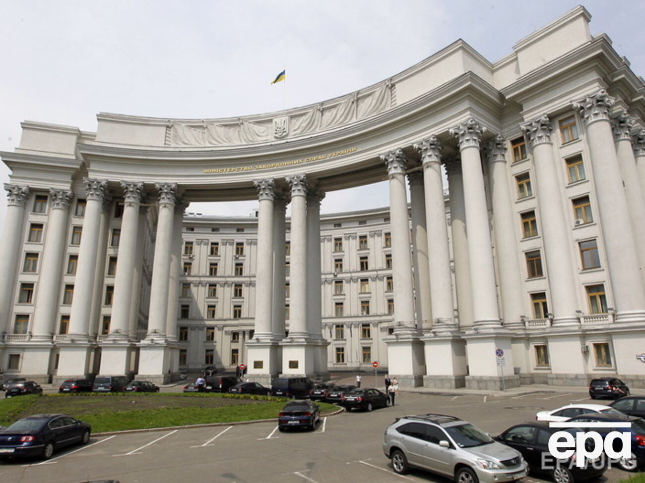 В министерстве уверены, что Россия несет полную ответственность за использование военных подразделений на территории Украины