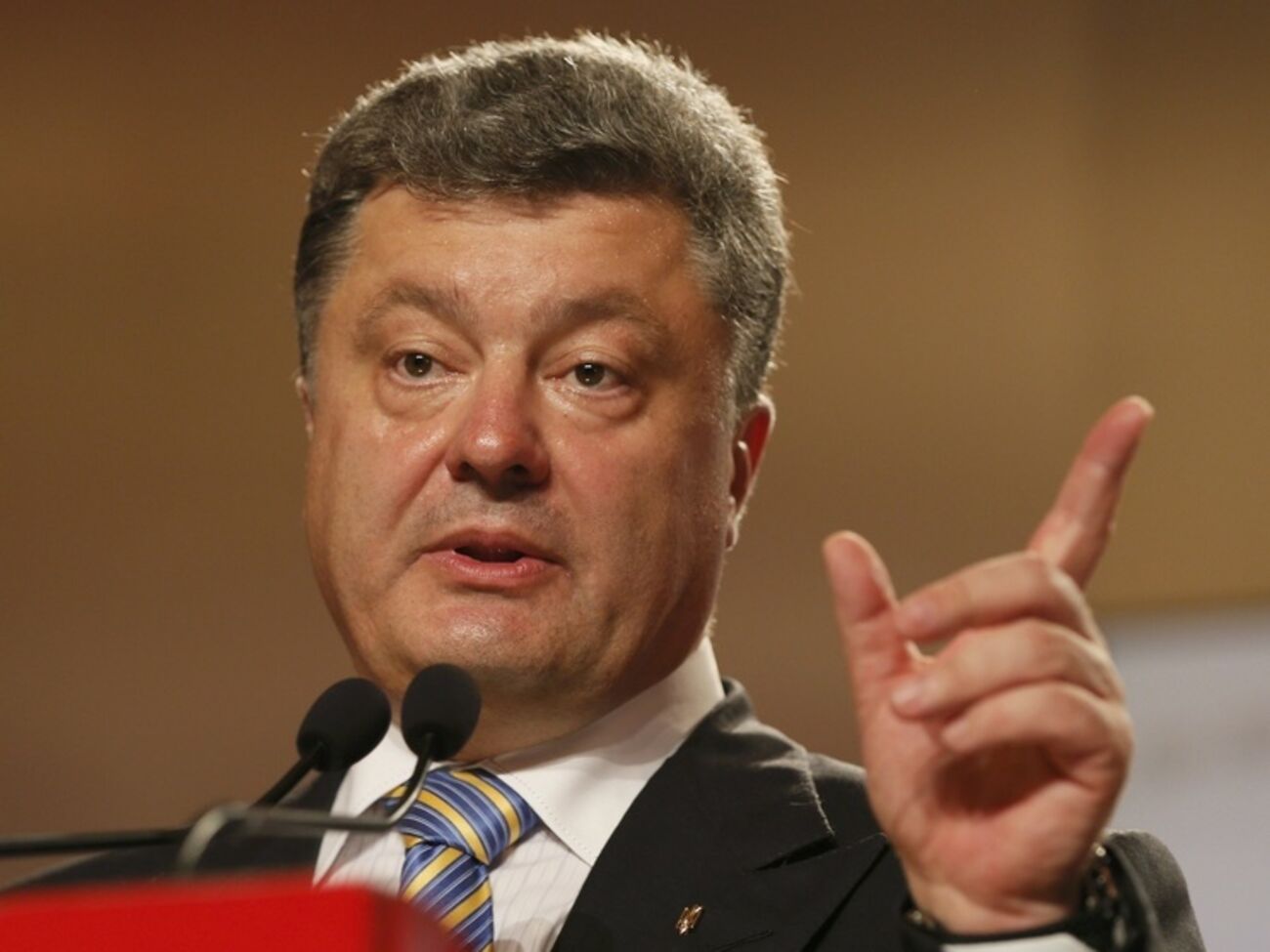 Петр Порошенко: Если мы хотим вернуть эти территории Украине и освободить украинских заложников, очень важна роль ОБСЕ