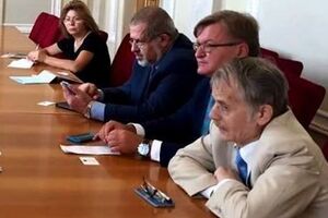 Лидеры крымских татар на встрече с представителями Совета Европы