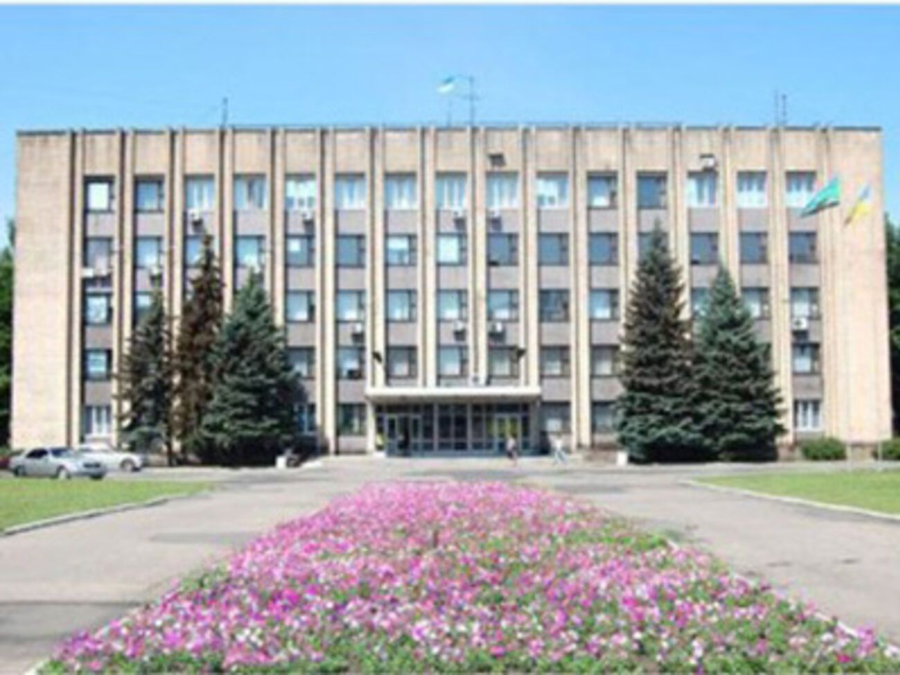 О попытке поджога Добропольского горсовета в милицию сообщили по телефону