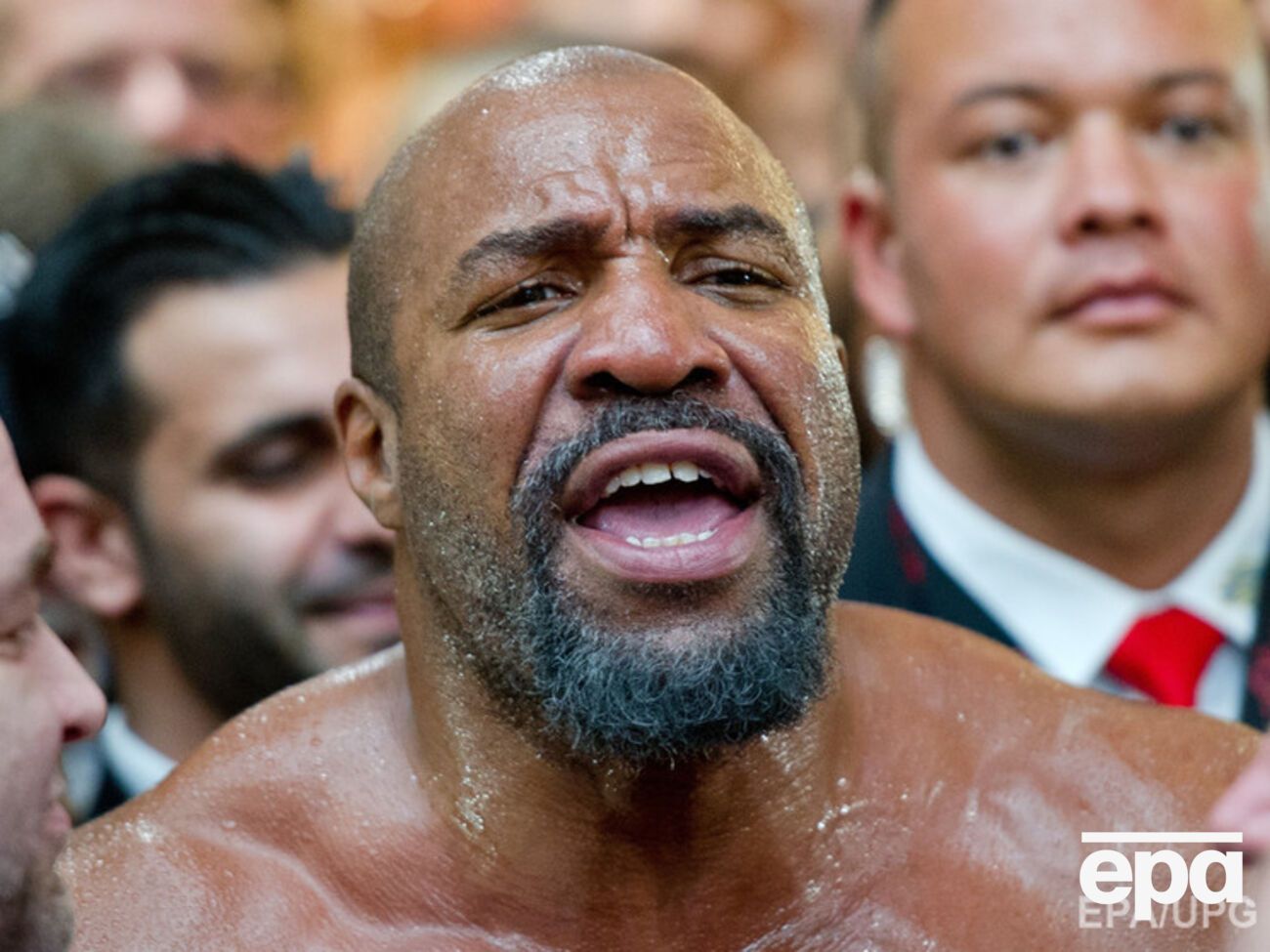 Бриггс требует встречи с Кличко в ринге