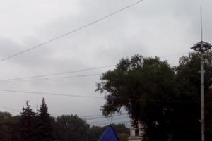 По версии полиции, в акции принимает участие 20–25 тыс. человек. Оппозиция заявляет о 100 тыс. протестующих