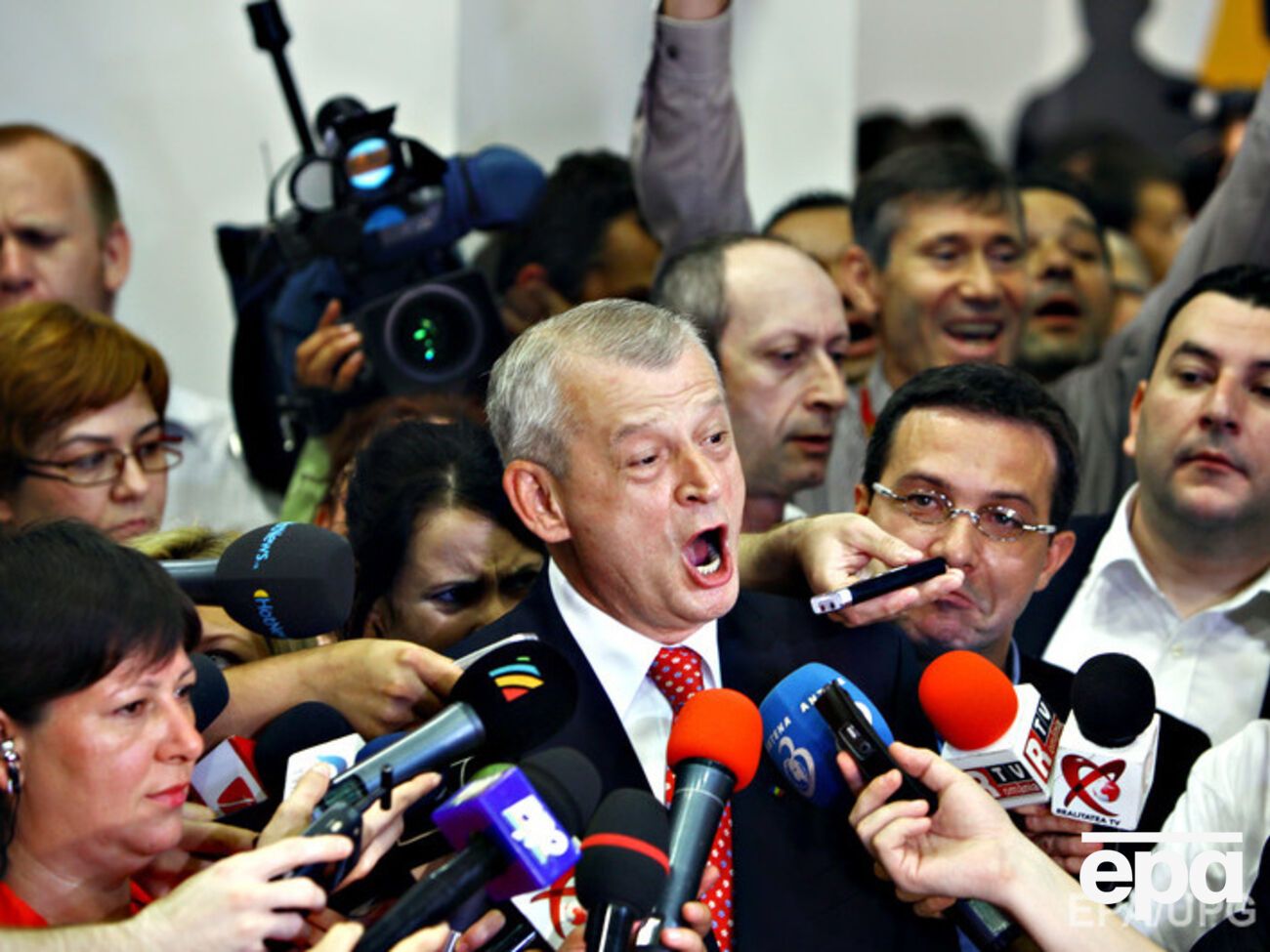 Опреску задержали при получении взятки